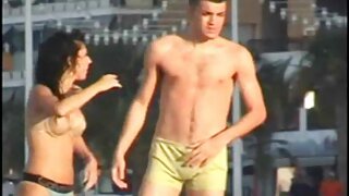 Képzett edző porno es szex összenyomja punci egy busty sportoló